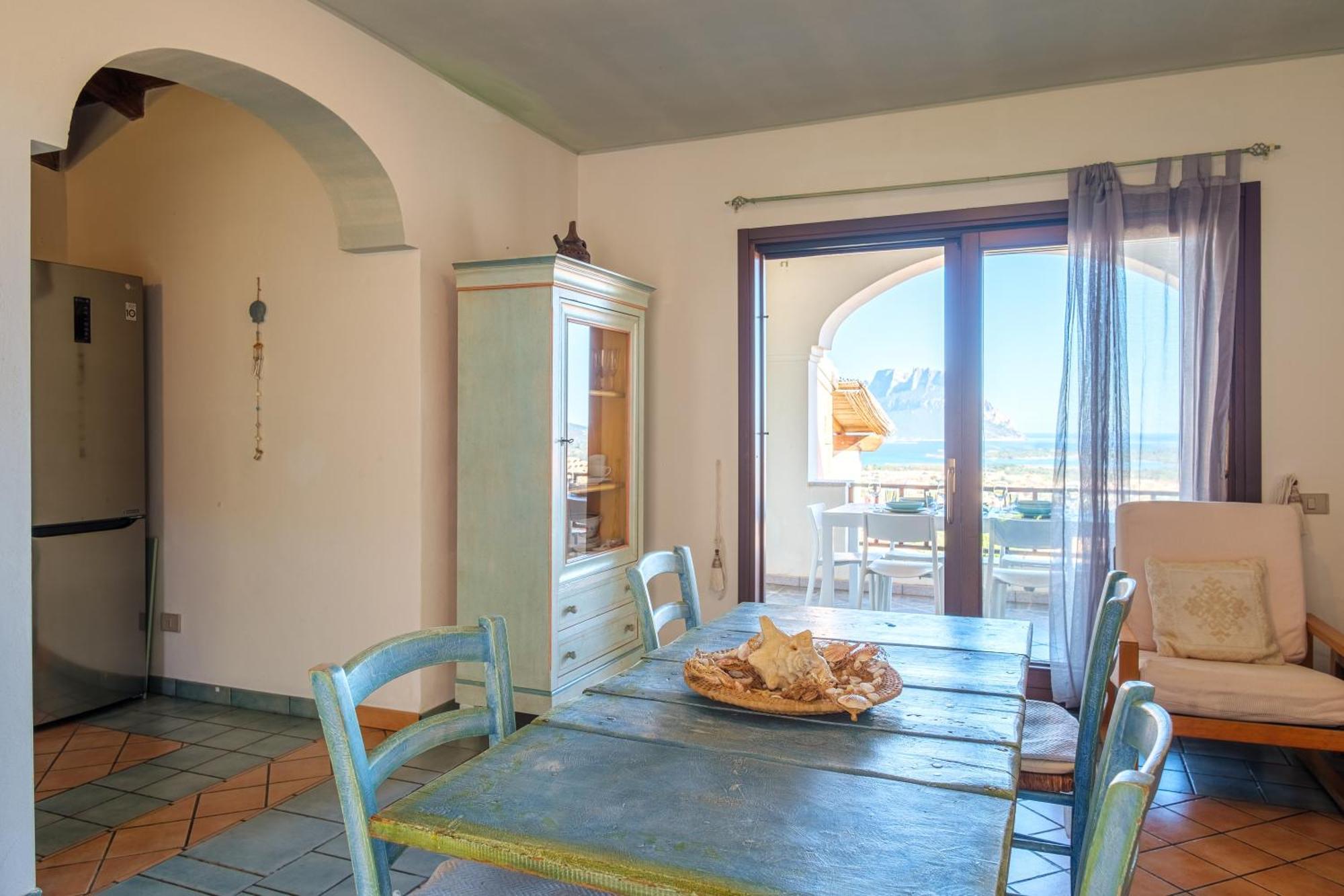 Vista Mare-Isola Tavolara E Solarium Panoramico Apartamento Porto San Paolo  Exterior foto